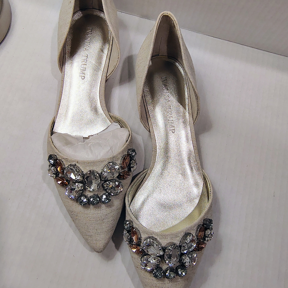 Ivanka Trump Trika Pointed Toe